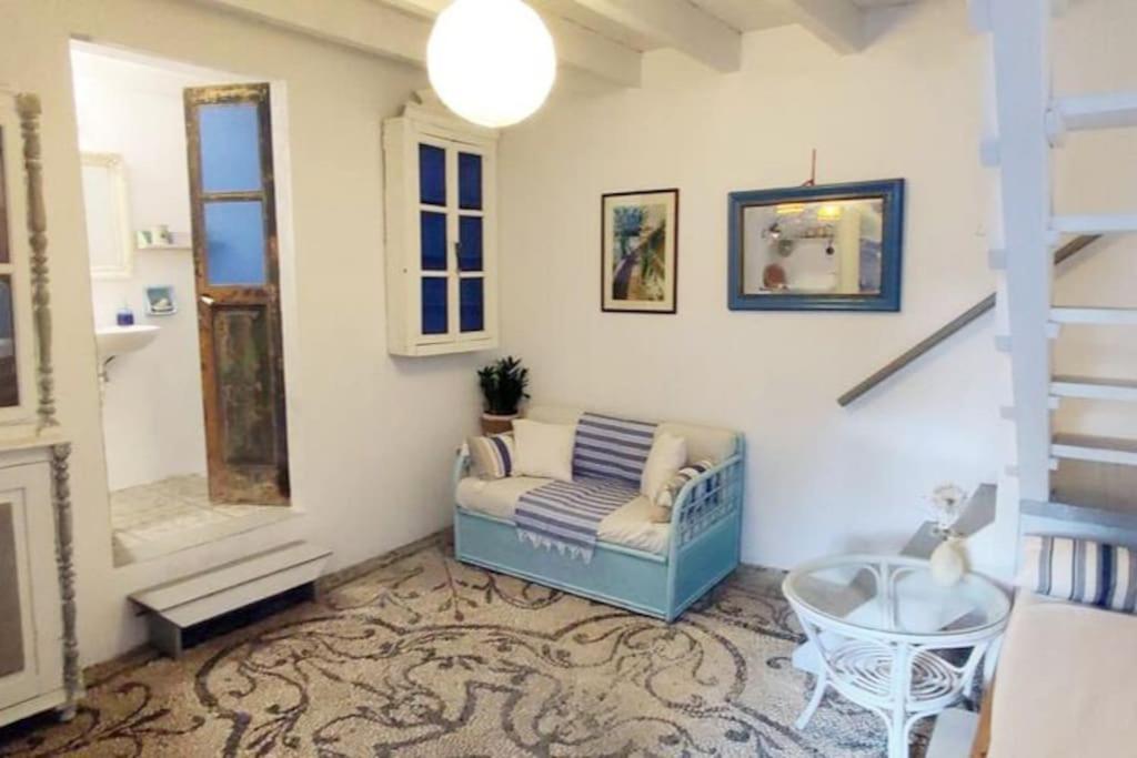 Town House With Rooftop Jacuzzi Rhodes City エクステリア 写真